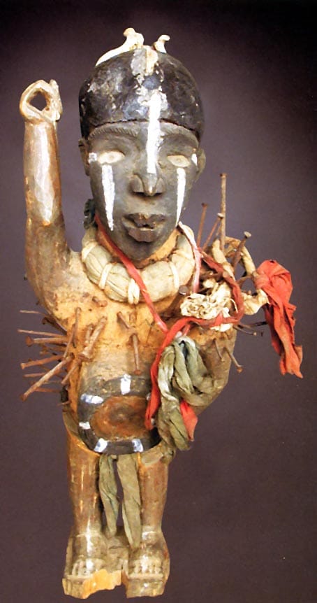 Statuette Nkisi Nkondi