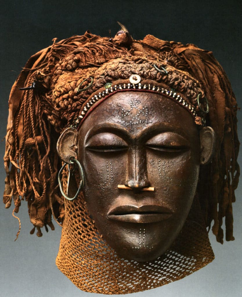 Masque Pwo. Chokwe; Mwakahila, RDC