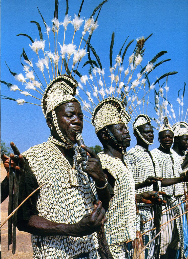 Danse des hommes du clan de la pluie