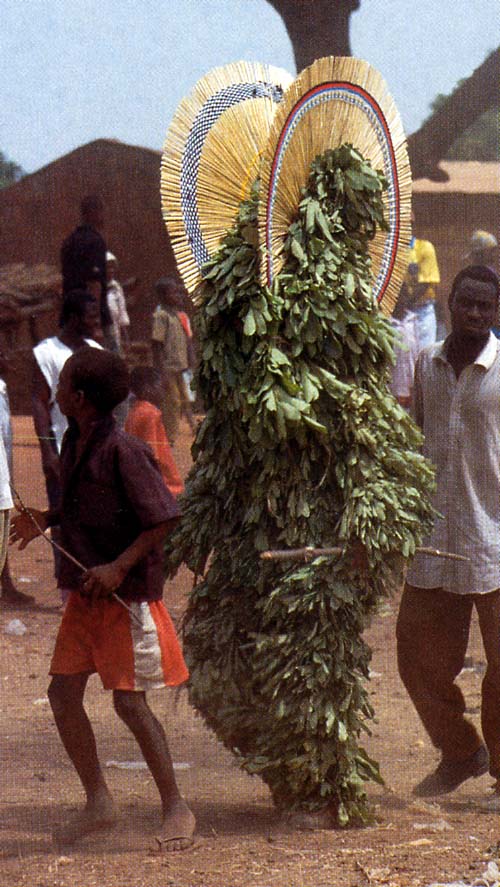 Masque de feuilles à double crête sagittale (Bwa – Burkina Faso)