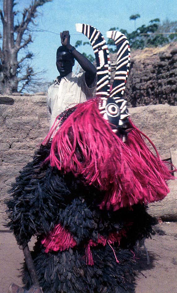 Masque fou anthropomorphe (Bwa – Burkina Faso)