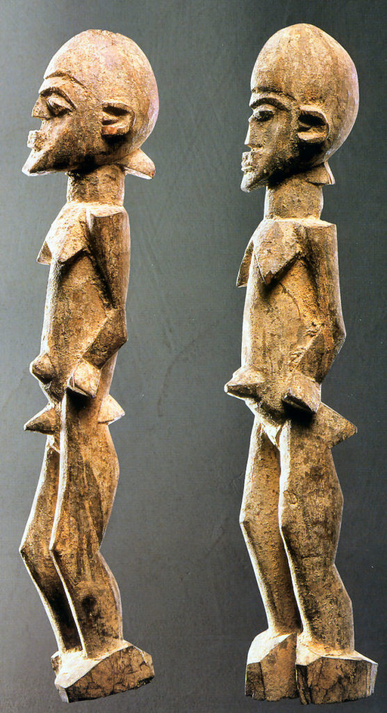 Couple de statues du XIXe-XXe siècle.