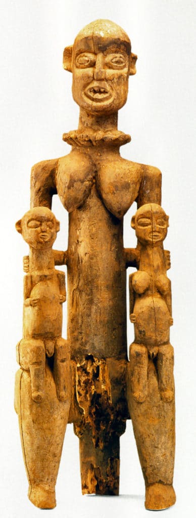 Statue de femme portant deux jumeaux (ketouok magne mhak) – Première moitié du XIXe siècle