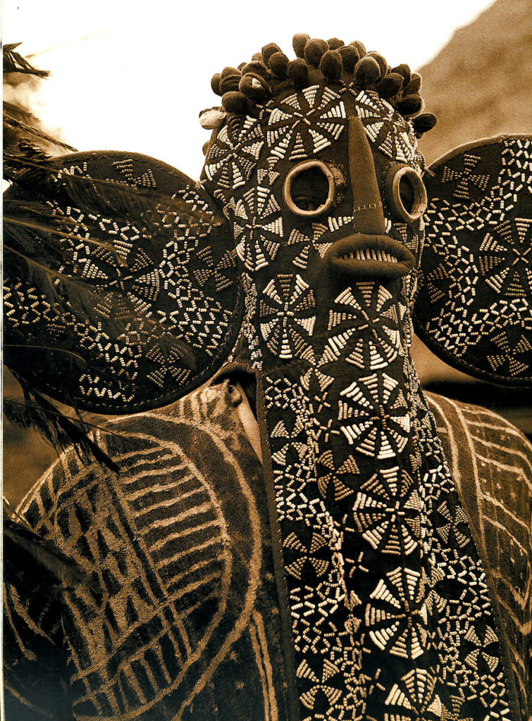 Masque éléphant (Bamiléké – Cameroun)