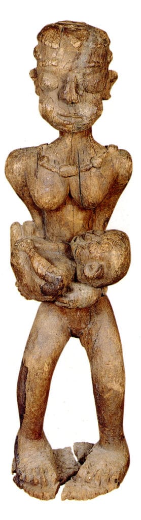 Statue de reine mère avec enfant