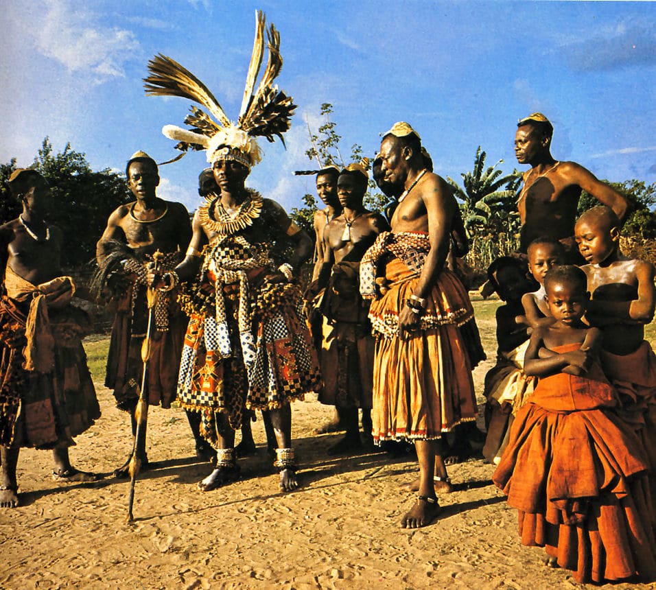 Costume royal lanshesh (Kuba – Angola)