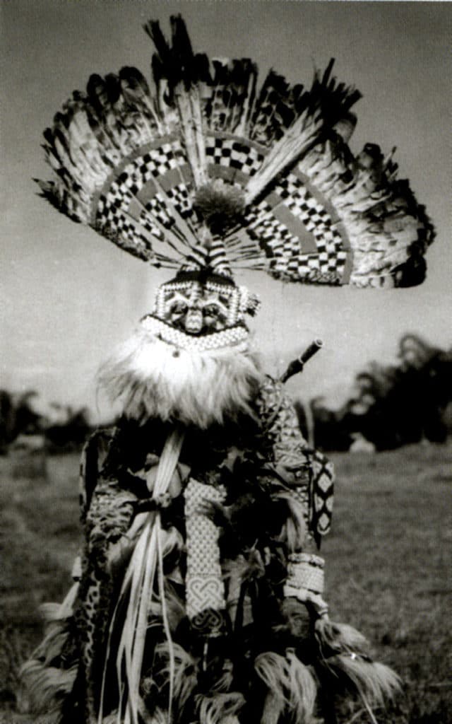 Le masque Mosh’ambooy, le plus important des trois masques kuba associés à la royauté.