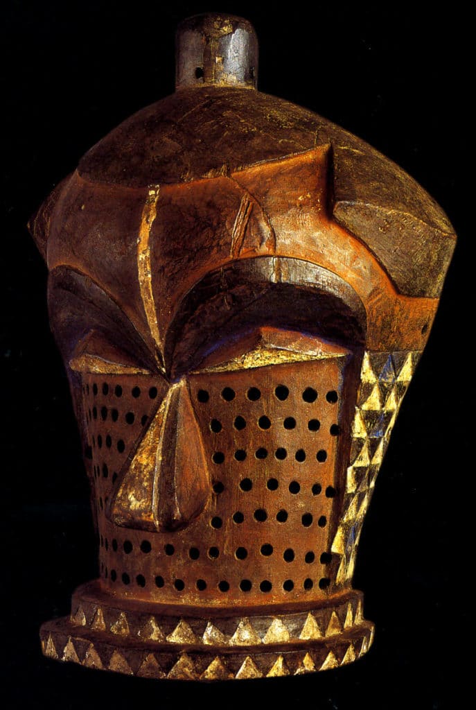 Masque Kindombolo, Pende de l’Est, RDC