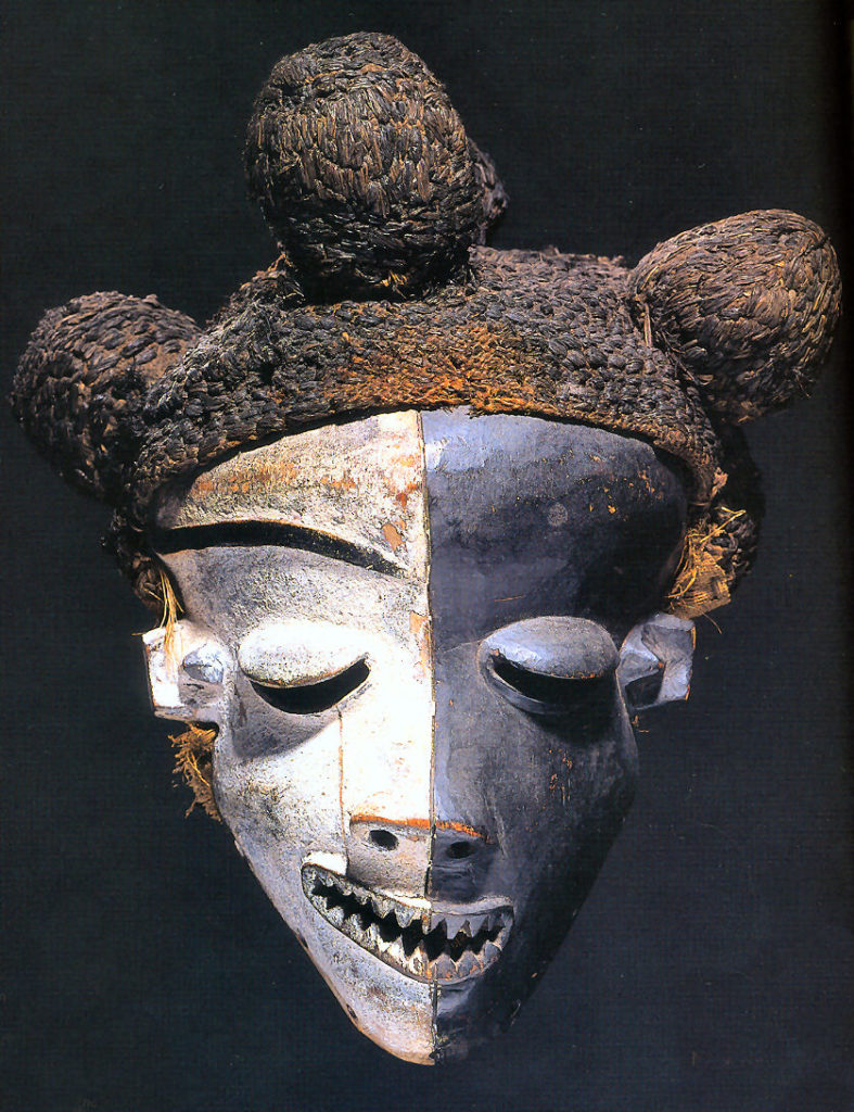 Masque Mbangu vers 1900