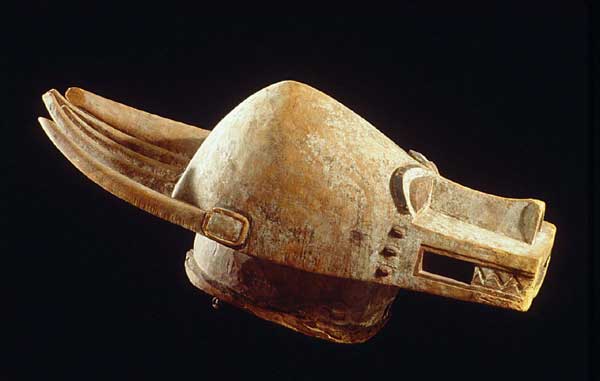 Helmet mask: bo nun amuin (« The Albino »)