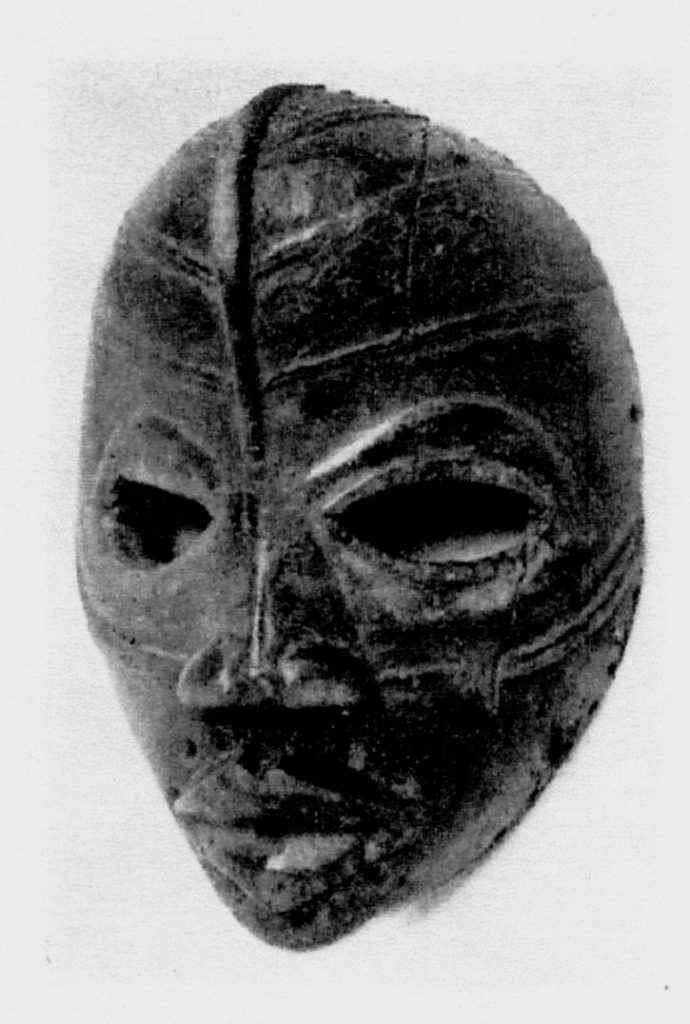 « Masque Danseur » à visage de femme,