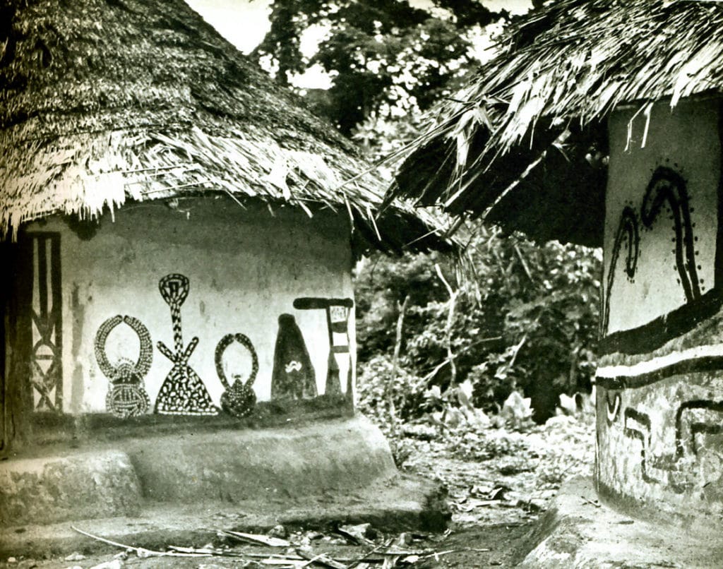 Case décorée Guéré (Côte d’Ivoire)