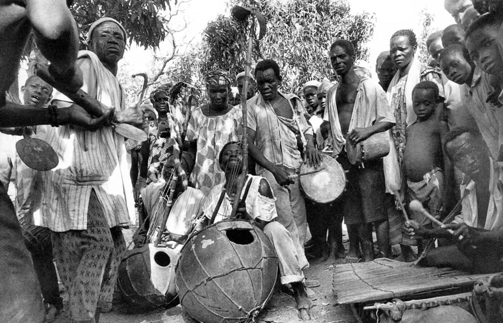 Orchestre de la société des chasseurs, Nyizenso 1994 (Bamana – Mali)