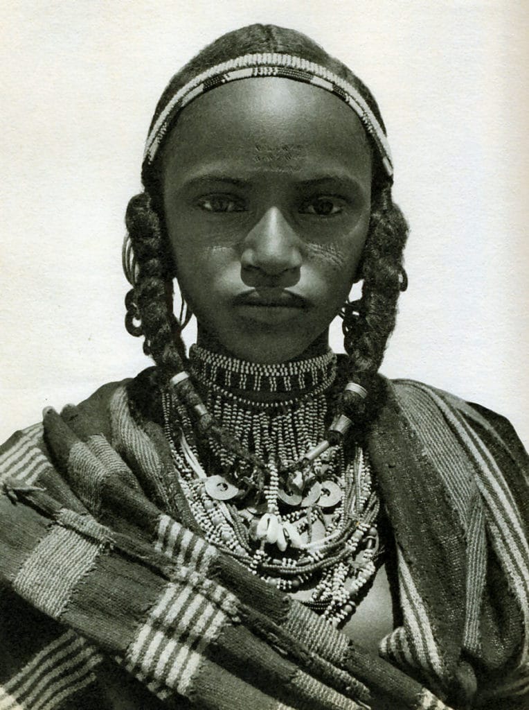 Jeune fille peul bororo, Niger