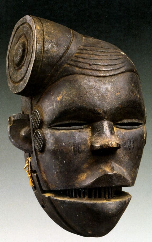 Masque Elu. Ogoni; Nigeria.