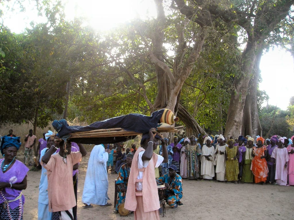 La danse funéraire Kalintène